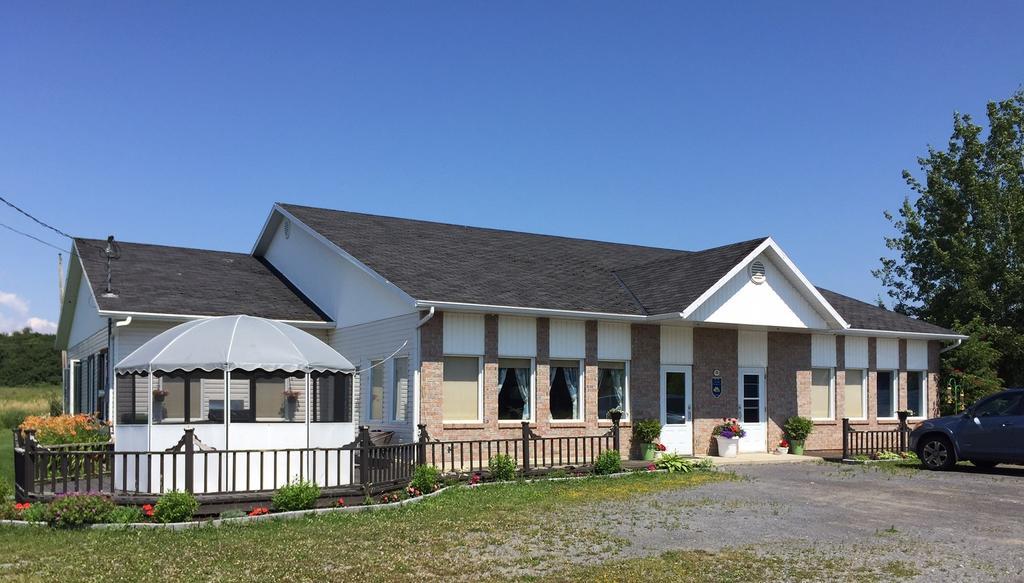 Maison Du Moulin Appartement Isle-aux-Coudres Buitenkant foto